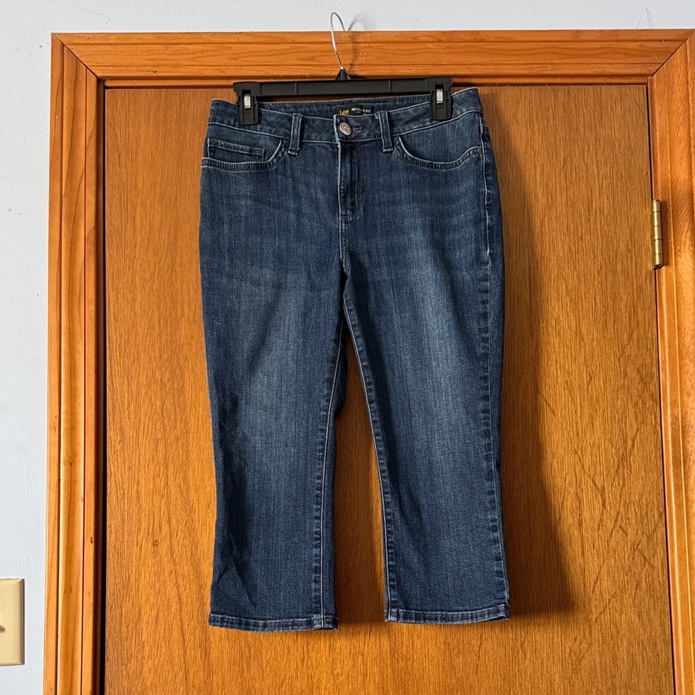 Classic Lee Blue Denim Women's Capris